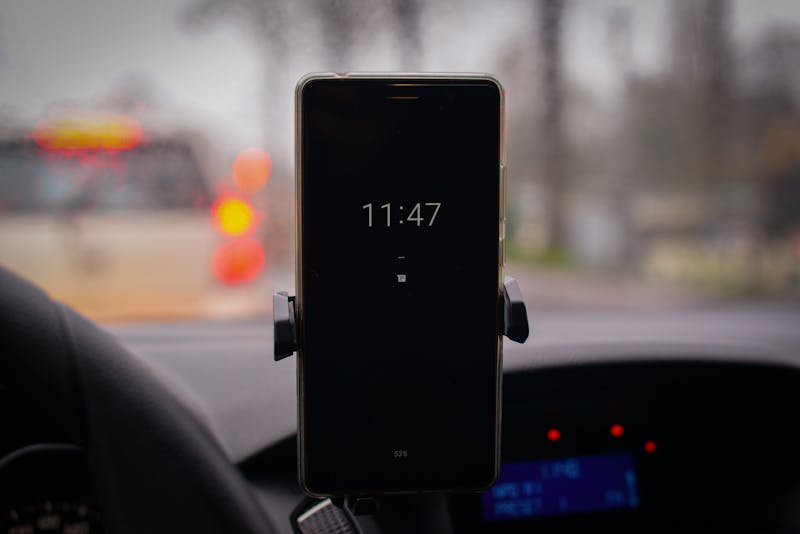 real-time-lux-data-dashboard-mobile-screen
