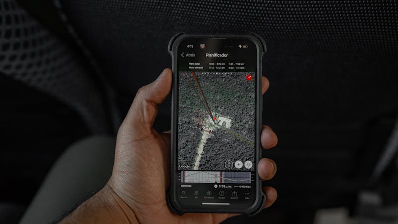 mobile phone showing GPS location error on map application with red cross mark