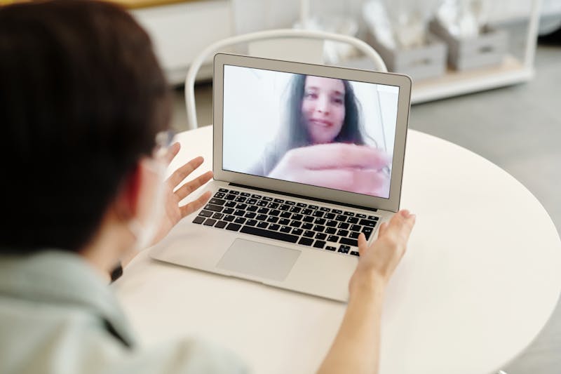 comparaison qualite video webcam floue vs nette test