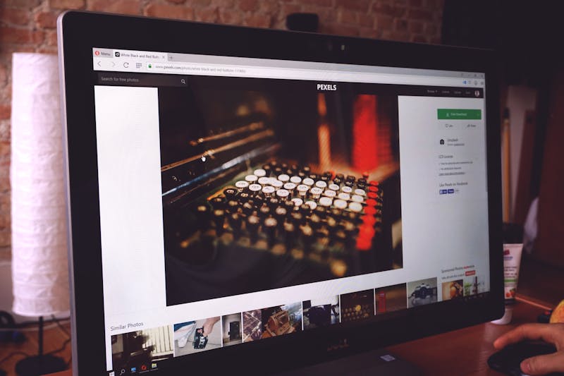 browser permission prompt for screen sharing and microphone access