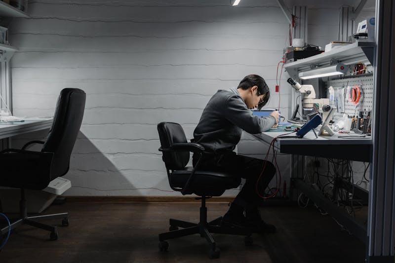 smartphone cracked screen diagnostic