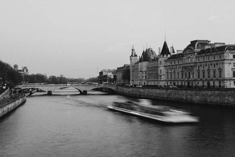 analyse detaille ecran zone sombre lumiere intense test