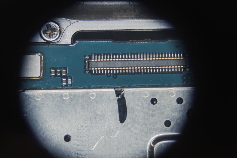 smartphone cracked screen diagnostic