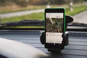 Perché il tuo GPS mente? La verità nascosta dietro la precisione della tua posizione