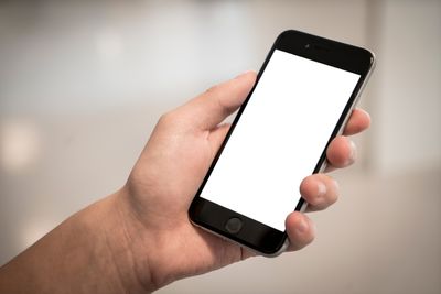 How to Diagnose Touchscreen Issues: A Step-by-Step Guide to Dead Zones, Ghost Touches, and Latency