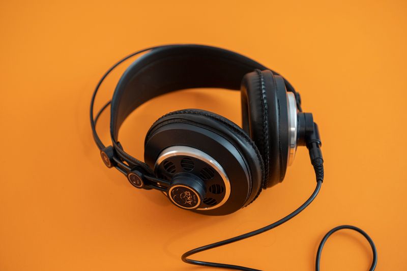 headphone stereo balance checker ui